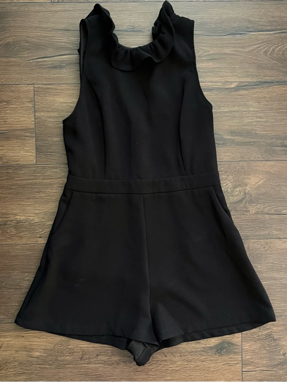 DO+BE Black Sleeveless Ruffle Neck Romper